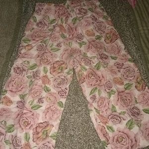 Women's linen capri pants